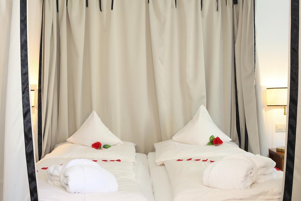 Romantik Hotel Johanniter-Kreuz Uberlingen Zewnętrze zdjęcie